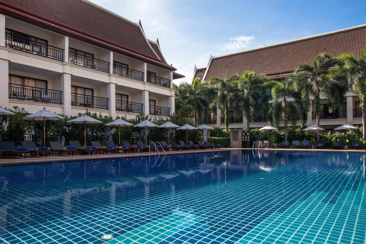 Deevana Patong Resort & Spa Exterior foto